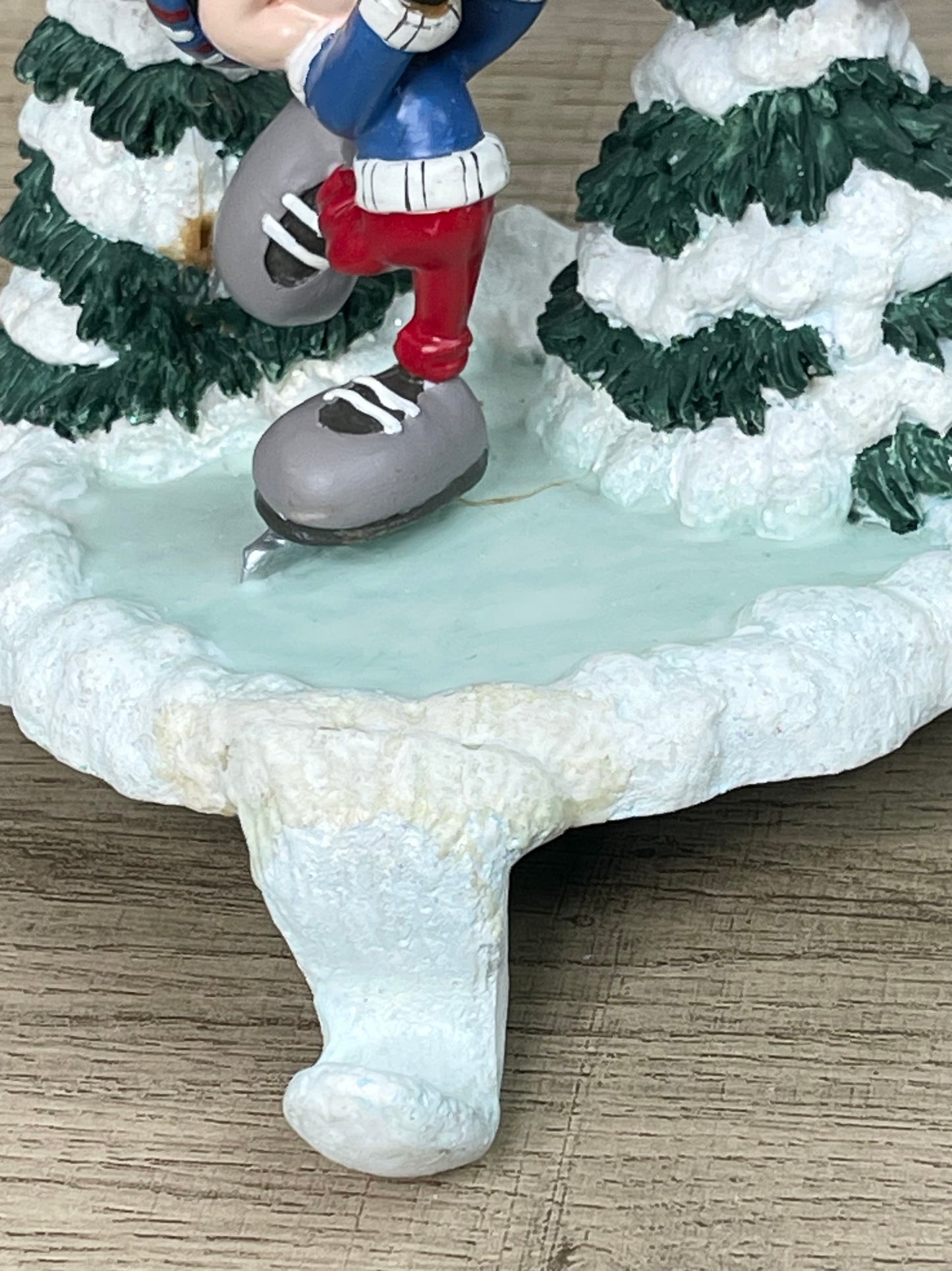 Vintage 1999 Santa’s Best Minnie Mouse Ceramic Stocking Holder